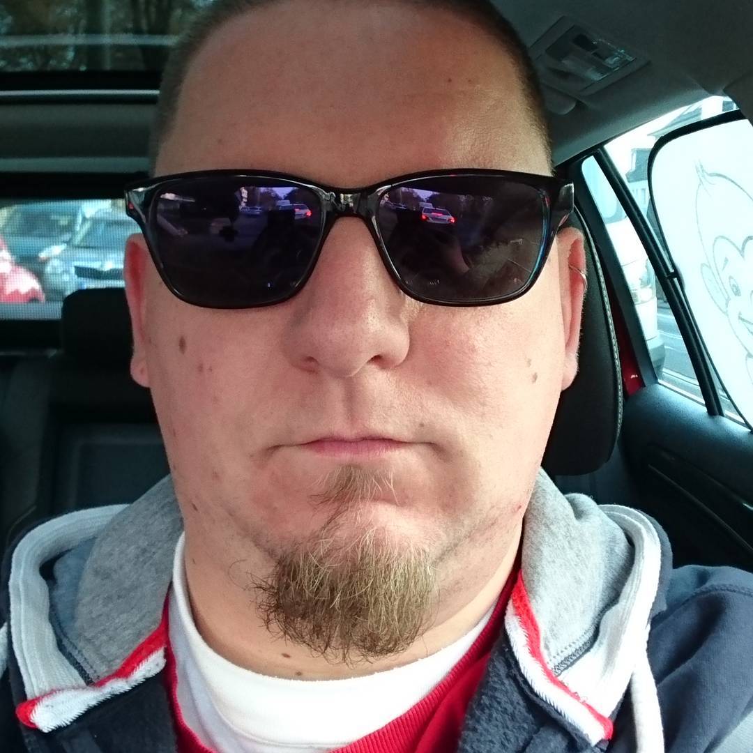 Und nun die neue Sonnenbrille. Auch wenn die Sonne momentan doch sehr dünn scheint